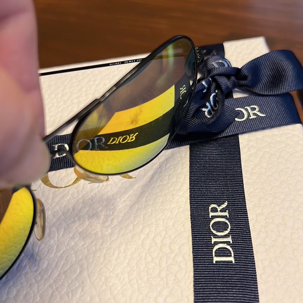 AQS Aviator Sunglasses - Picture 5 of 13